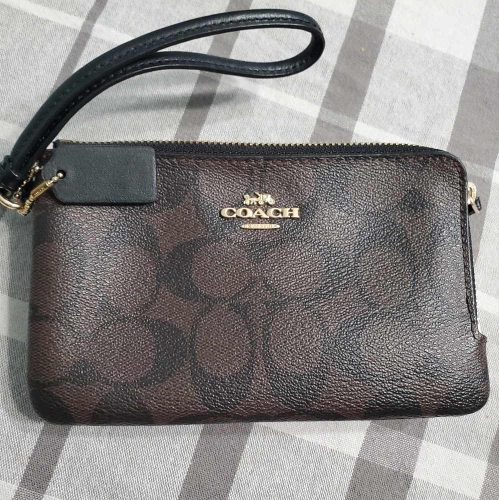 Coach Double-Zip Wristlet in Signature Canvas